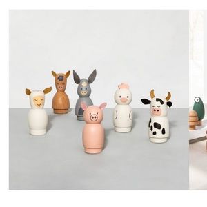 Hearth and Hand figures